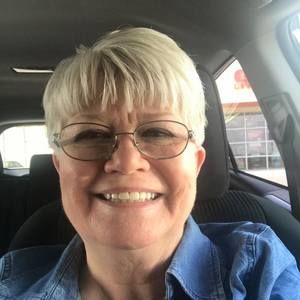 Meet your Posher, Becky